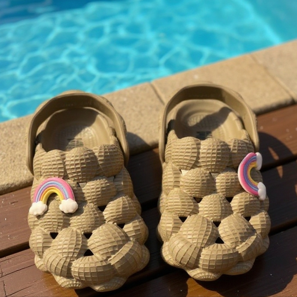 FIRST STEPS Size 6 Toddler Girls Bubble slides NWT Grey